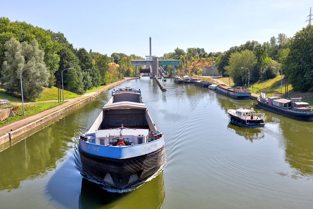 Scheepsliften belgie kabellift van Strepy-Thieu scheepslift 1 2 3 4 hellend vlak van Ronquieres Houdeng Goegnies Aimeries historisch Canal du Centre Bracquegnies hdr